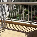 Le Massillon Arenes Centre Apartment *